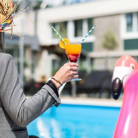 Hotel Novotel Evry Courcouronnes Bagian luar foto
