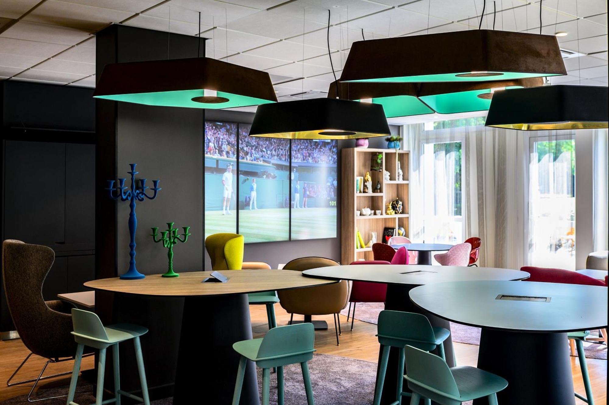 Hotel Novotel Evry Courcouronnes Bagian luar foto