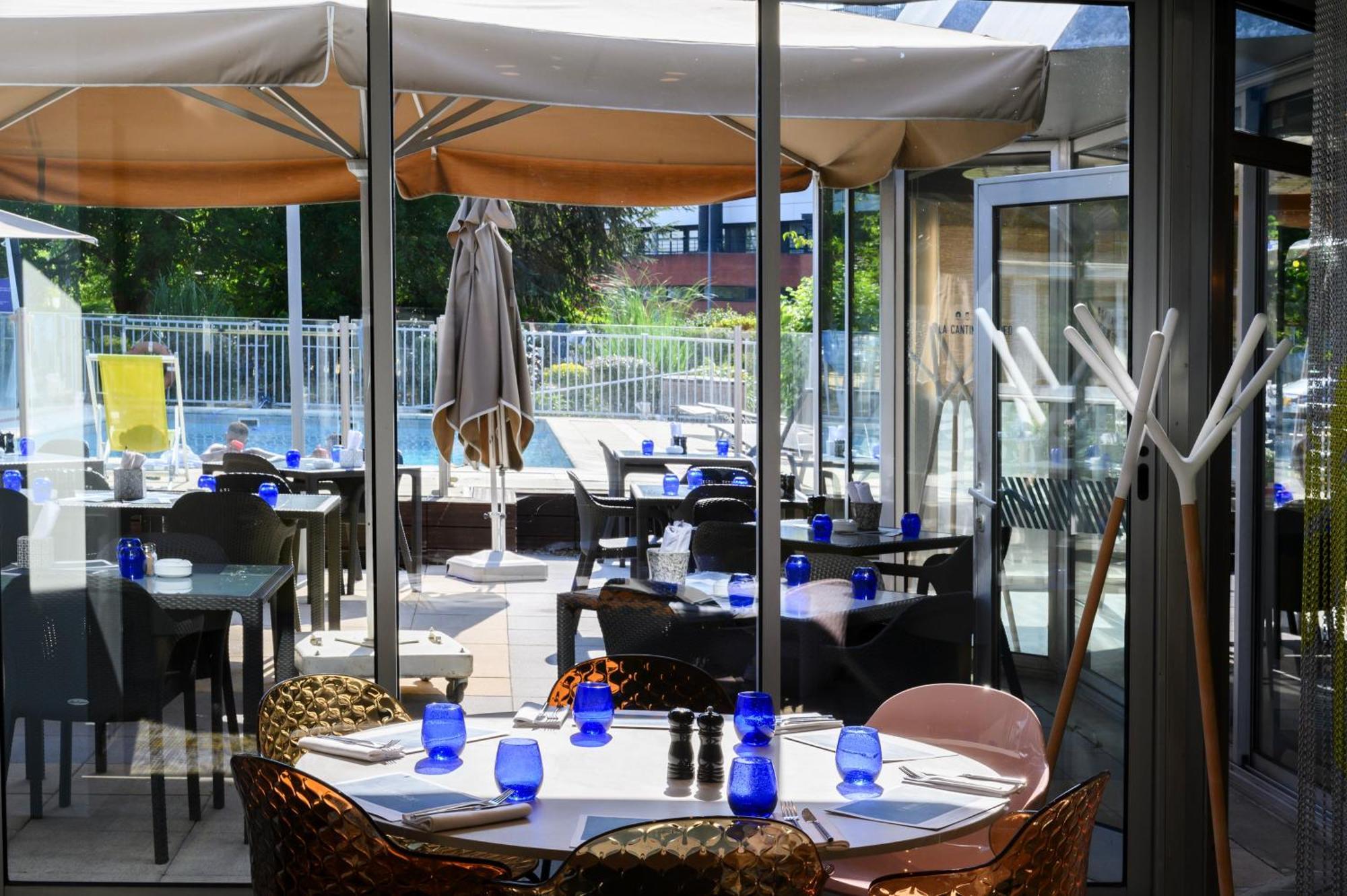 Hotel Novotel Evry Courcouronnes Bagian luar foto