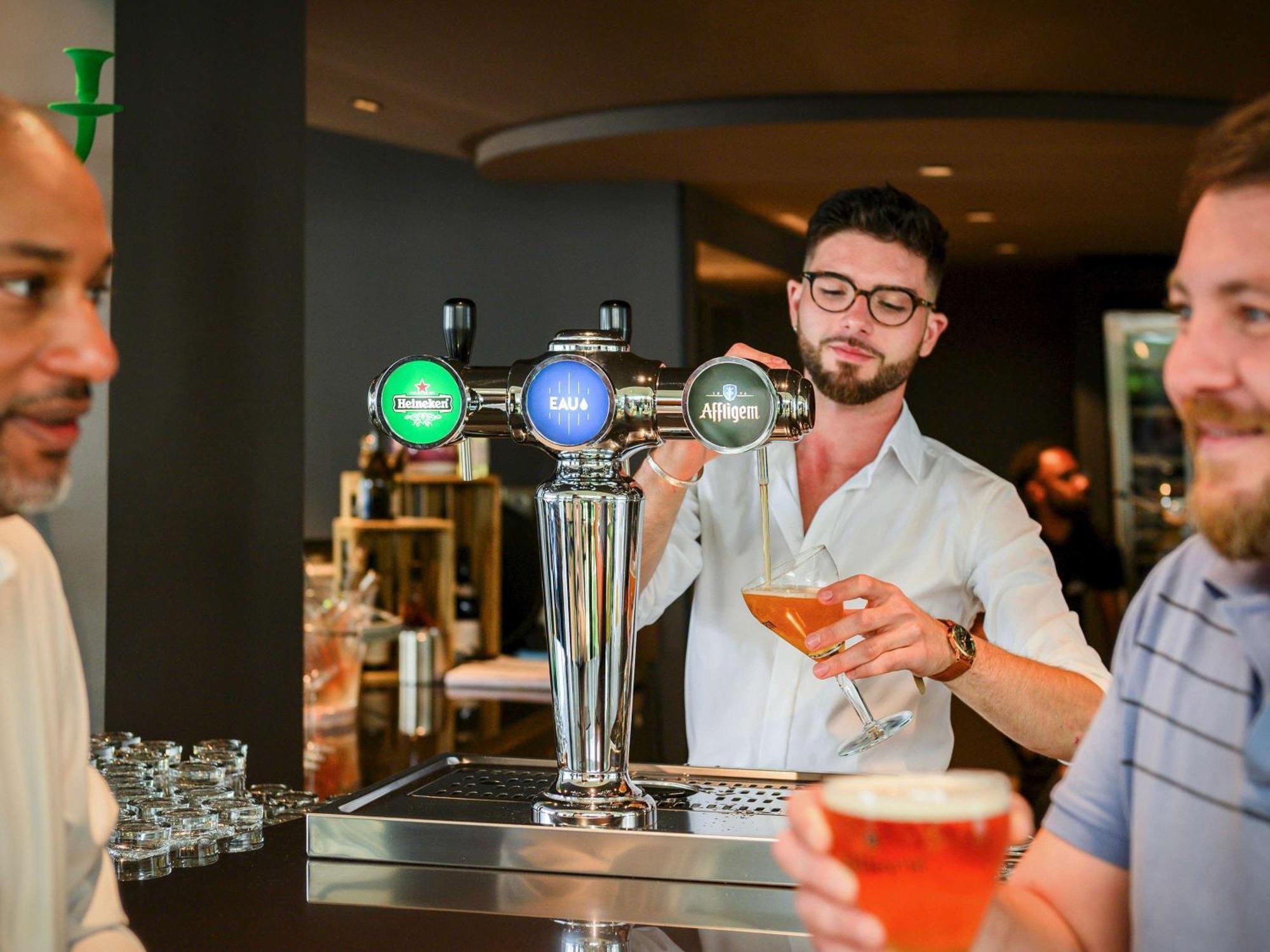 Hotel Novotel Evry Courcouronnes Bagian luar foto