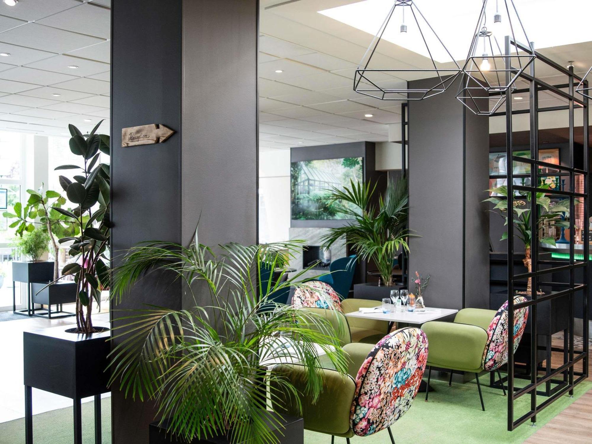 Hotel Novotel Evry Courcouronnes Bagian luar foto