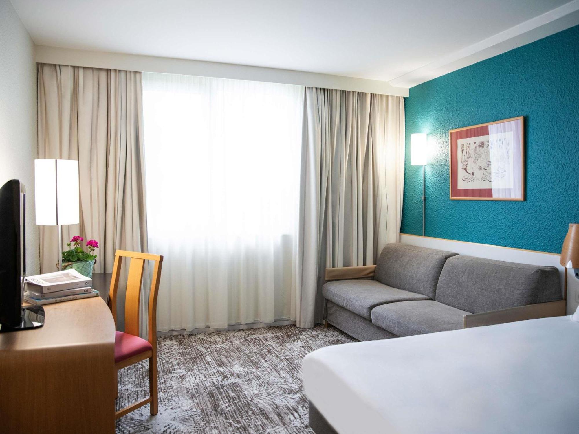 Hotel Novotel Evry Courcouronnes Bagian luar foto