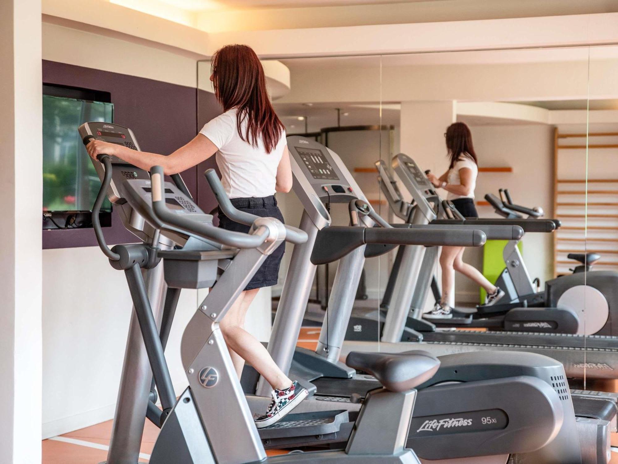 Hotel Novotel Evry Courcouronnes Bagian luar foto