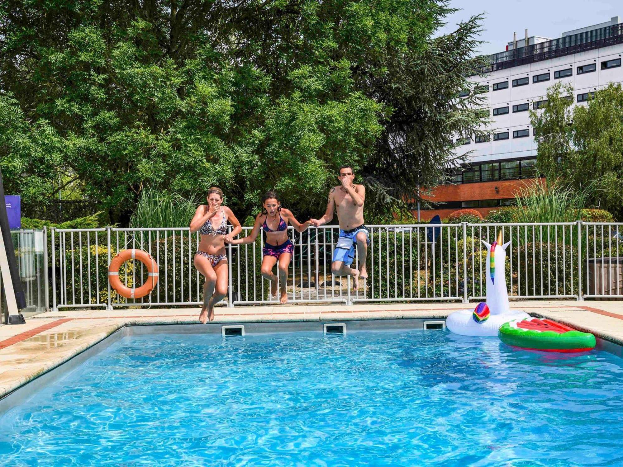 Hotel Novotel Evry Courcouronnes Bagian luar foto
